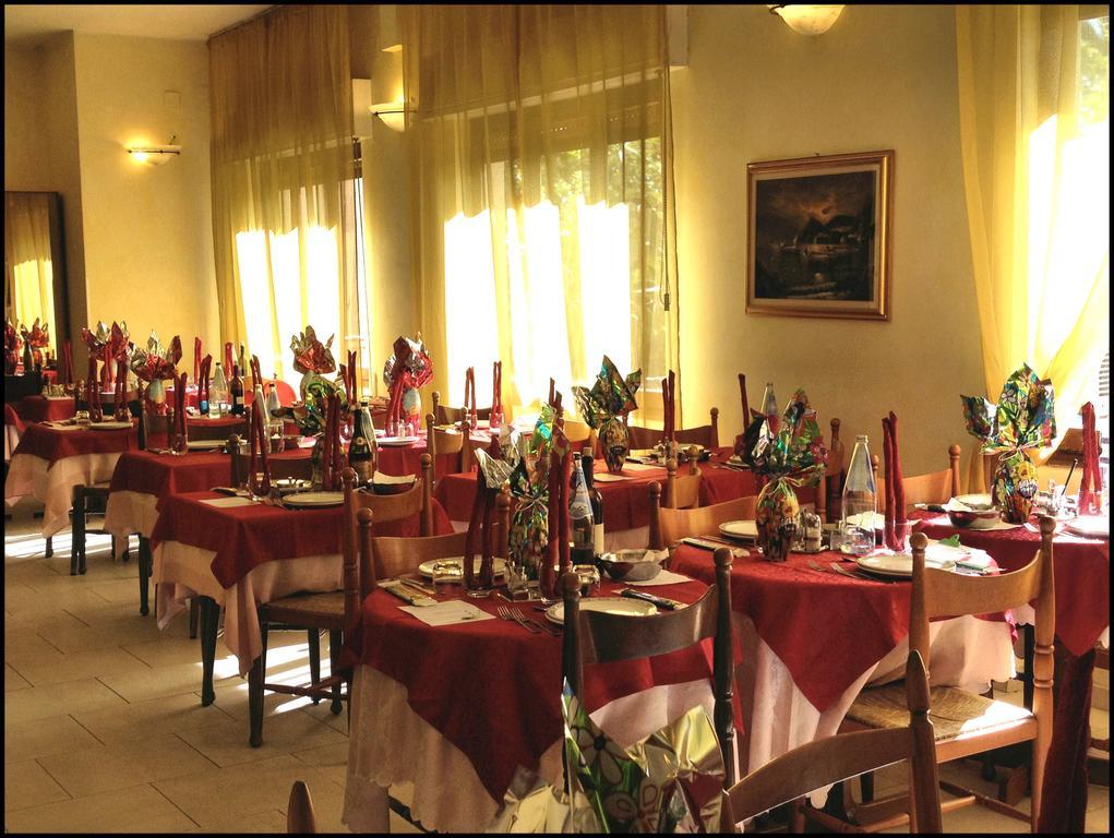 بيترا ليغوري Hotel Lido المظهر الخارجي الصورة
