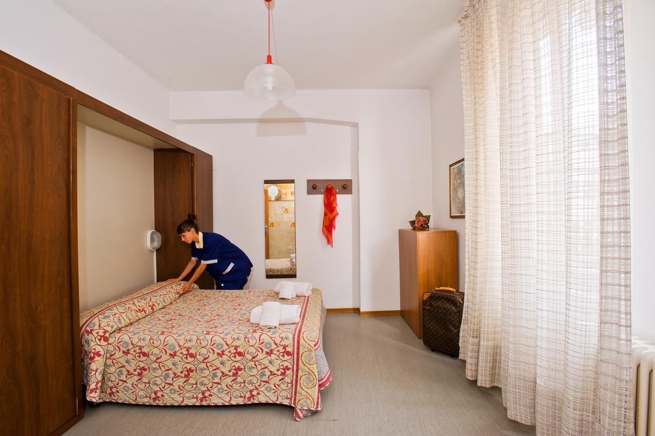 بيترا ليغوري Hotel Lido المظهر الخارجي الصورة